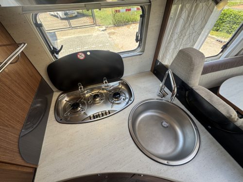 Eura Mobil Profila T 670 SB photo: 13