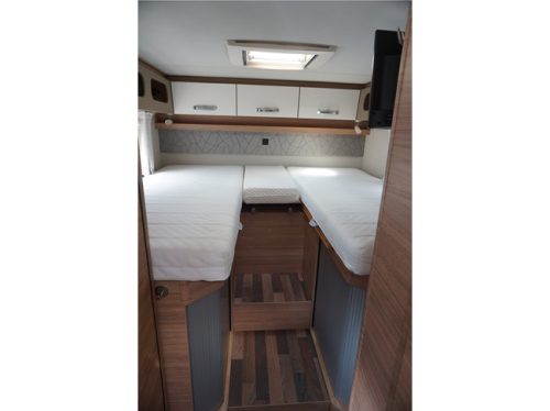 Weinsberg Caracompact 640MEG 170pk Automaat + Airco/ Levelsysteem/ Lithium/ Zonnepanelen/ Garantie! Foto: 9