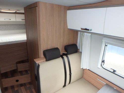 Weinsberg CaraHome 700 DG photo: 14