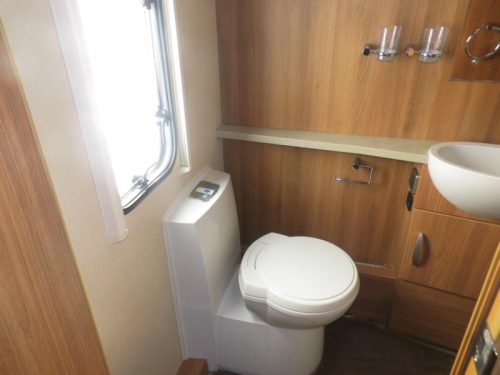 Swift Challenger 570 Satellite, awning and air conditioning photo: 7