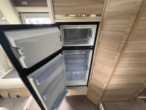 Adria Coral Plus S 670 SL Fahrgestelltr&auml;ger / Bearlock Foto: 10