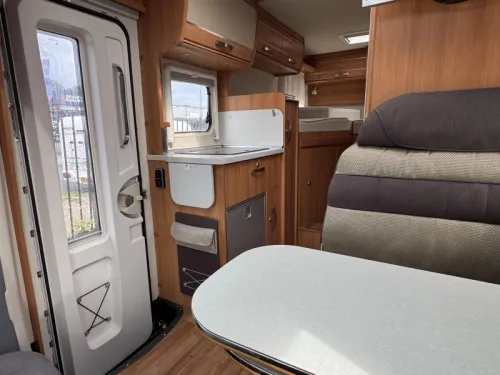 Hymer Van 520 S Single beds space wonder photo: 10