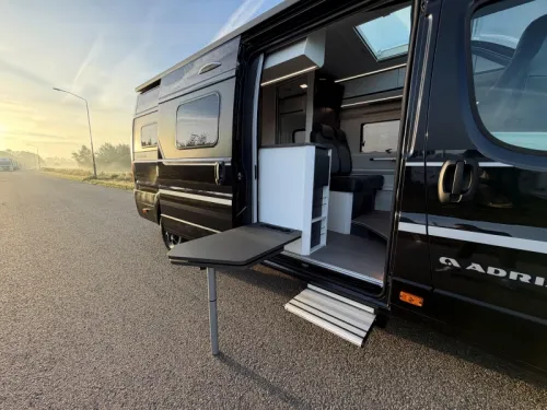 Adria Twin Supreme 640 SGX Lithium, inversor, Solar foto: 7