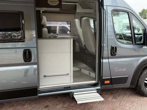 Karmann davis 620 9 speed automatic van conversion 141 hp euro 6 single beds awning fly screen door swing-out bike rack solar panel photo: 4
