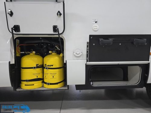 Hymer BMC-I 690 *170hp Automatic* French bed * Fully equipped photo: 22