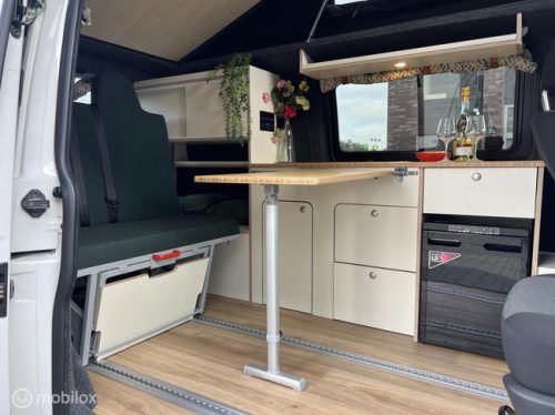 Volkswagen L1H1 Florida bus camper 2017 4 pers. photo: 7