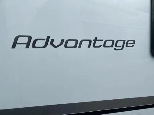Dethleffs Advantage Single beds price stunt photo: 27