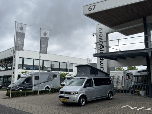 VOLKSWAGEN TRANSPORTER WESTFALIA BUILT-IN POP-TOP ROOF 1ST OWNER photo: 10