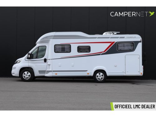 LMC Tourer Lift 730 165HP | Single beds | Separate shower | Pop-top roof | Bike rack | Solar panel | Bearlock | Roof air conditioning | Awning | photo: 2