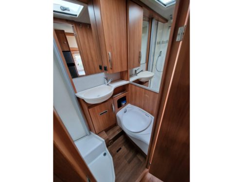 Hymer Exsis-T 588 Einzelbetten Foto: 6