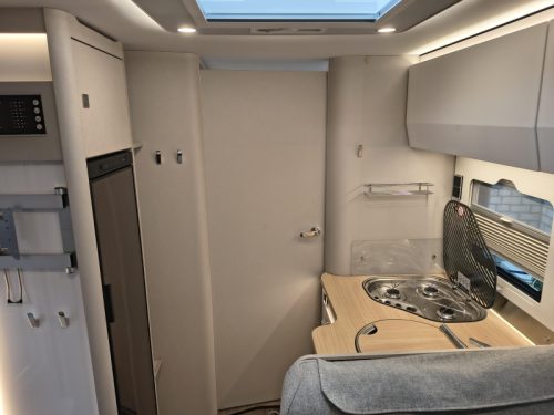 Hymer Tramp S 680 -- 5 Gurte -- Foto: 9