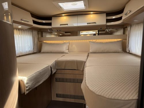 Carthago C-Tourer T 148 LE H Mercedes-Benz photo: 2