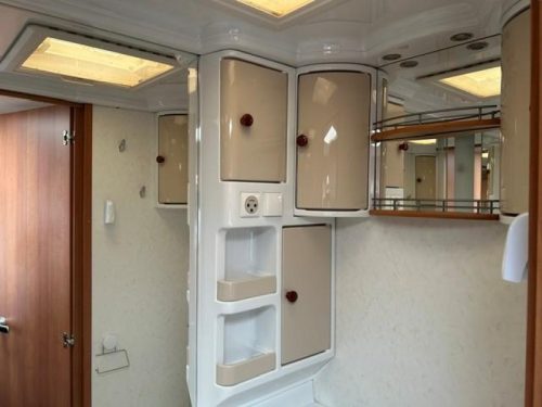 Hobby Excellent 440 SFR AWNING + AWNING + BICYCLES photo: 9