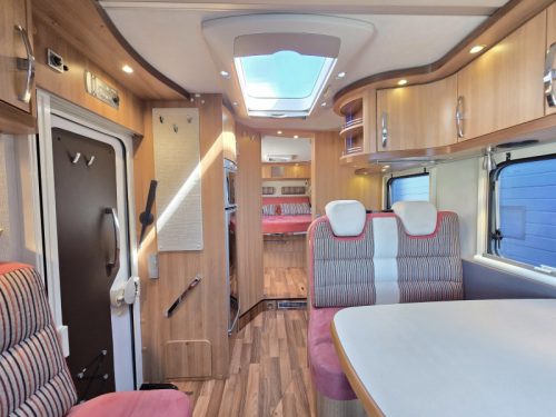 Hymer Tramp CL 698 Silver Queensbed Solar  photo: 11