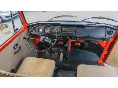 Volkswagen Transporter T2 Westfalia Madrid photo: 13