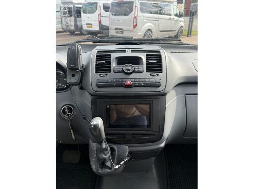 Mercedes-Benz 639 VITO 111 CDI Kastenwagen Euro 5 Automatik Hubdach Klimaautomatik Tempomat Markise Anh&auml;ngerkupplung Toilette Foto: 11