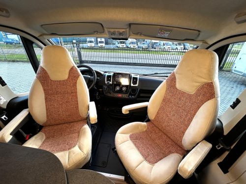 Malibu Van 600 Automaat/2021/Euro-6/6.0M  foto: 13