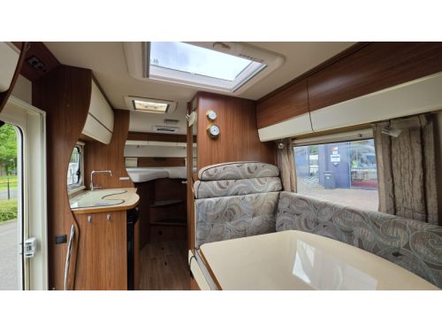 Eura Mobil Profila T 660 EB single beds photo: 10
