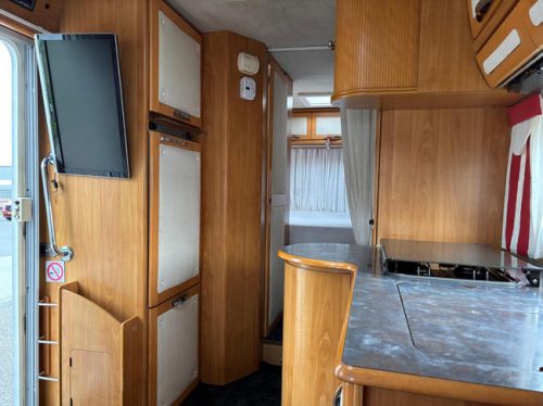 Fiat 230 Hymermobil | Vollintegriert | R&uuml;ckfahrkamera | Anh&auml;ngerkupplung | NAVI | 2 Solarpaneele | Maxvan | Markise | C-F&uuml;hrerschein Foto: 8