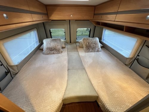 P&ouml;ssl Roadcruiser 640 CAMAS INDIVIDUALES 163cv BOLA DE REMOLQUE C&Aacute;MARA foto: 2