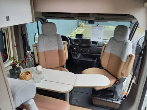B&uuml;rstner Delfin C 621 - L&auml;ngsbett - Anh&auml;ngerkupplung Foto: 5