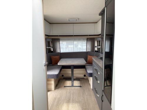 Hobby De Luxe 540 UL Single beds  photo: 16