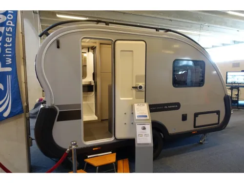 Adria Action Sport 391 LH 'Off-road' und komplett Foto: 4