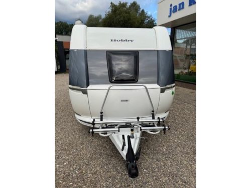 Hobby De Luxe 460 UFE mover awning bicycle carrier photo: 2