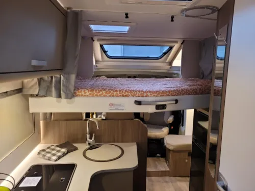 Autocaravana Carado T 338 autom&aacute;tica foto: 1