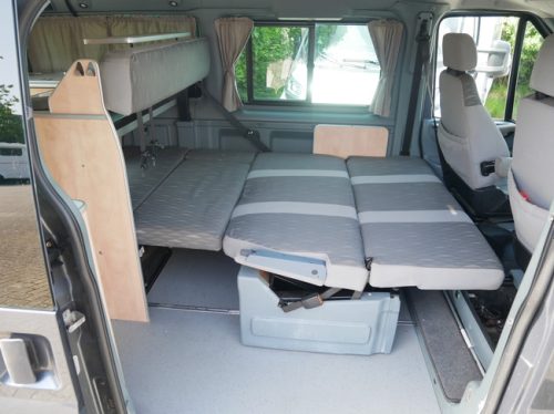 Ford Nugget, Pop-top roof, 5 Seats / 4 Berths photo: 14