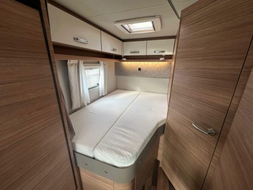 Weinsberg CaraCore 650 MF Autom. 2xairco180PK IFH91 Foto: 15