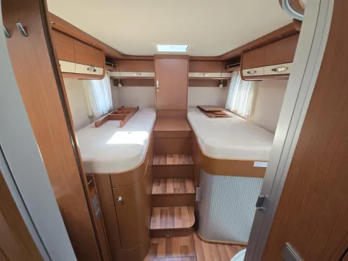 Hymer B678 Year of manufacture 2011 photo: 18