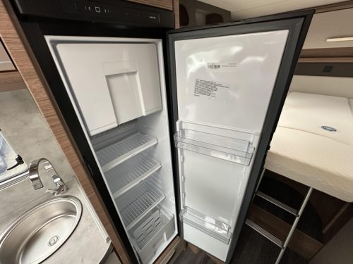 Autocaravana Knaus L!ve I 650 MEG CAMAS INDIVIDUALES AUTOM&Aacute;TICA foto: 12