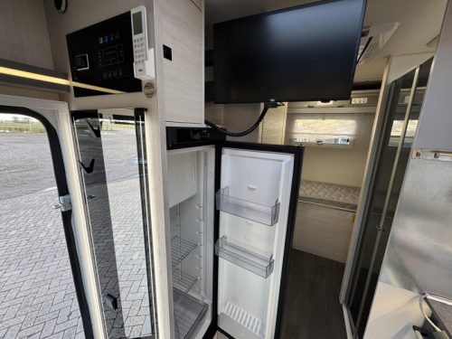 Challenger Graphite Ultimate 380 Automatic 5 Seatbelts photo: 17