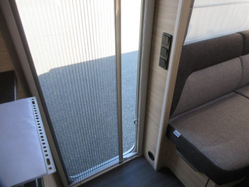 Knaus Sudwind 60 Years 450 FU VERY NEAT, FIXED AWNING photo: 16
