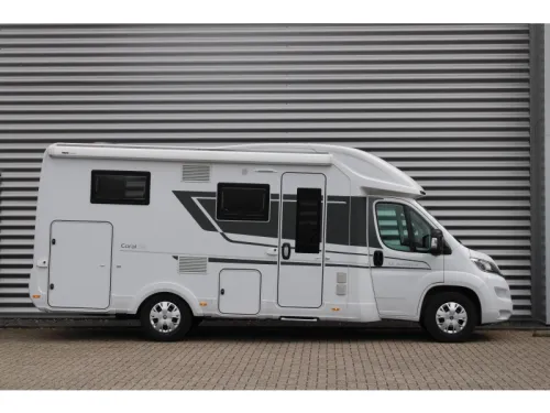 Adria Coral 600 SL 140PK L&auml;ngsbetten Garage  Foto: 22