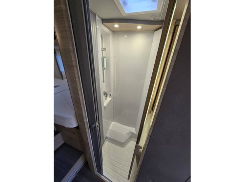 Knaus VAN TI PLUS 650 MEG PLATINUM SELECTION AUTOMATIC 180 HP ONLY 16,866 KM!! AIR CONDITIONING AIR SUSPENSION TV + SATELLITE SINGLE BEDS SWIVEL DETACHABLE TOWBAR photo: 19