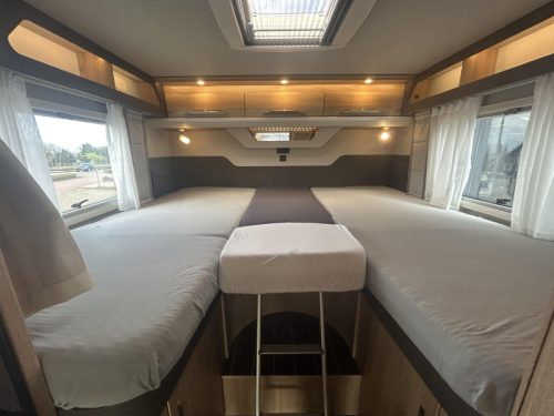 Knaus Sky Wave 650 MEG Einzelbetten + Hubdach  Foto: 14