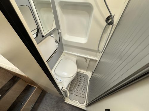 mooveo Van 63 EB Automaat Super luxe 180pk Foto: 17
