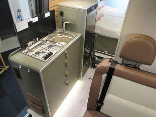 Hymer Grand Canyon S 600 4X4 AUTOMAAT 190 PK Foto: 7