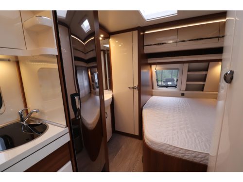 Hobby Excellent 460 UFE Mover/ Awning/ Fdrager photo: 12