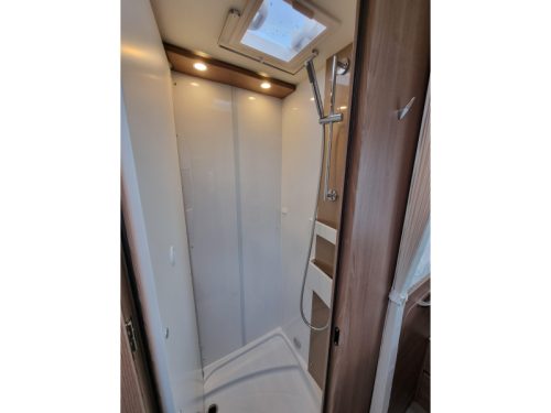 B&uuml;rstner Lyseo TD 690 G Harmony Line / Maxi  Foto: 17