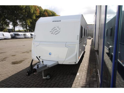 Knaus Sport 500 EU Camas individuales y asientos redondos foto: 4