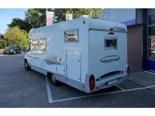 Adria Coral 660 SL Camping-car NL (NAP) 1er propri&eacute;taire photo : 2