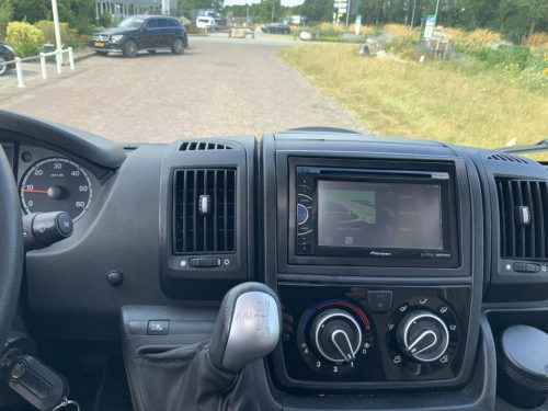 Laika Exclusieve Ecovip AUTOMATIC, 2.3 Multijet 150 HP, Semi-integrated, Queen bed, Half-dinette, Swivel seats Motorhome centre on the road photo: 29