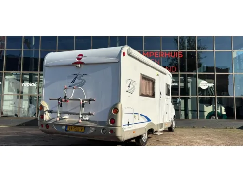 B&uuml;rstner Solano T 700 Single Beds, Top Layout photo: 2