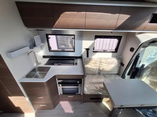 Adria Coral Supreme 670 DC 2027 French bed 180hp FULL photo: 8