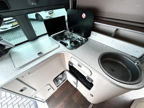 Westfalia Nugget Festdach/140PS/Klimaanlage/5-m Foto: 12