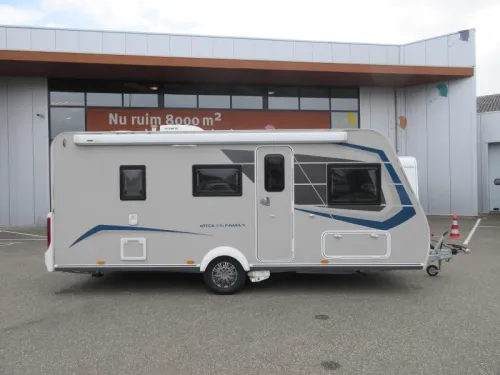 Caravelair Artica 496 MOVER AIRCO AWNING photo: 1