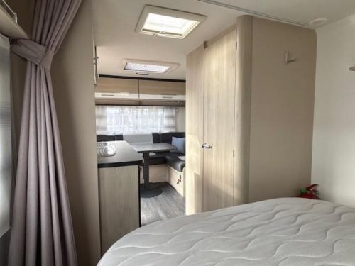 Caravelair Antares Style 470 mover, luifel, fietsenrek  foto: 16